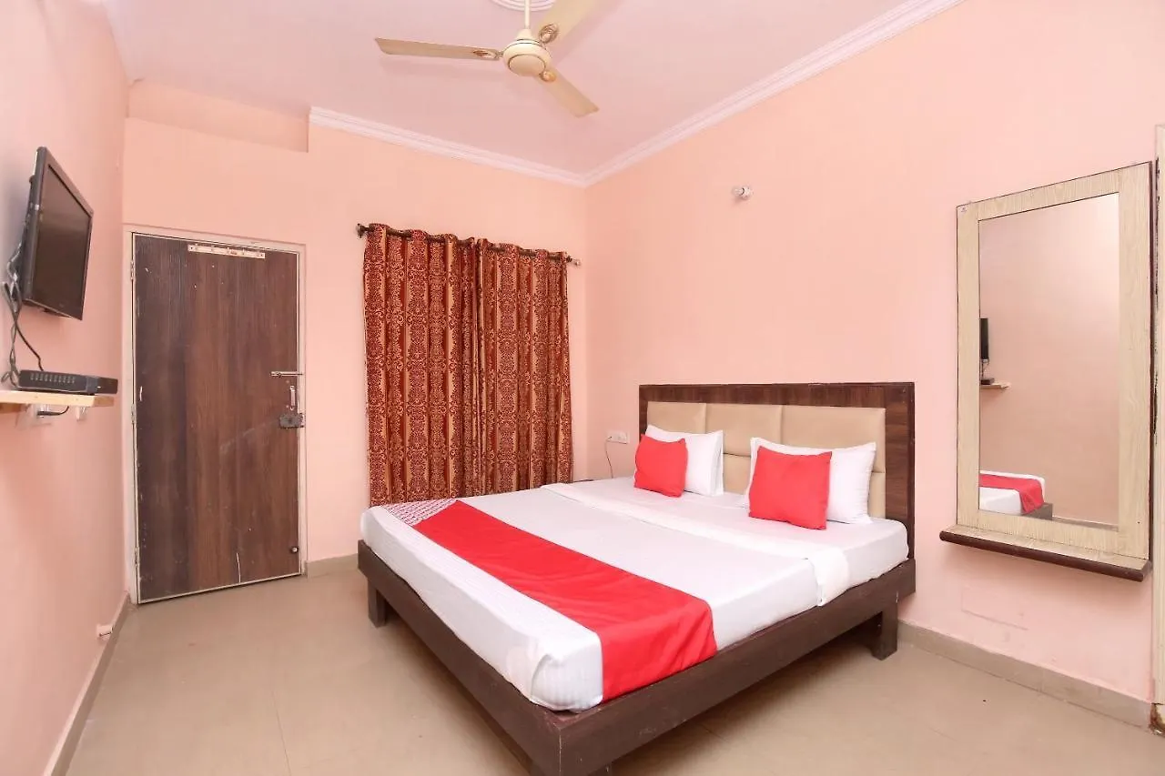 Oyo 24423 Hotel Royal Sohana