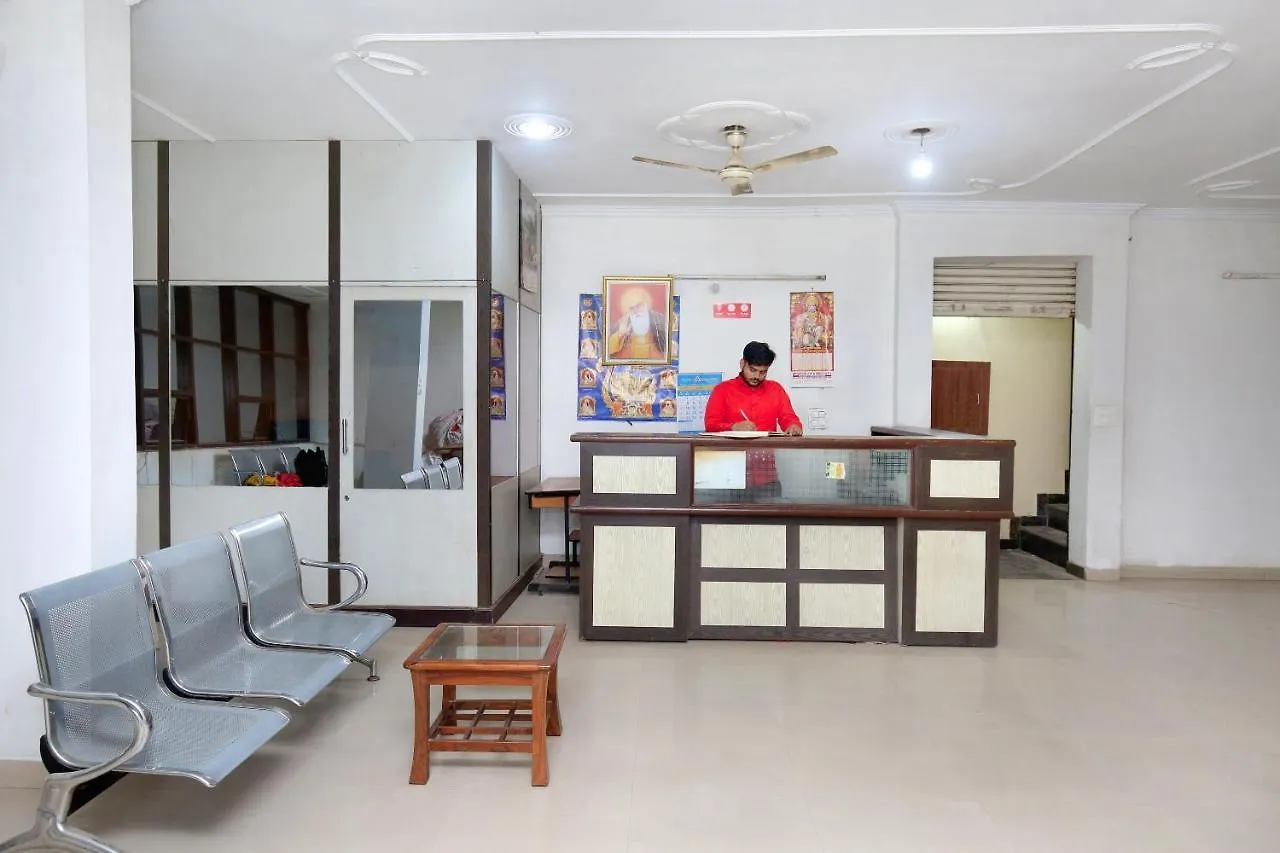 ***  Oyo 24423 Hotel Royal Sohana India