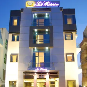 Lotus La Wisteria Hotel