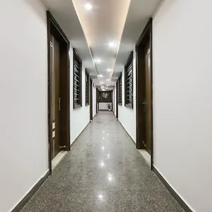 Seven S Hotel