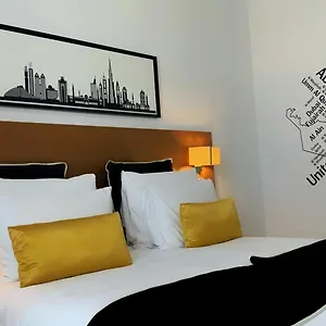 Ambience Plaza Jmd - Delhi Airport Hotel
